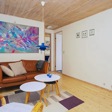 6 Person In * Højby